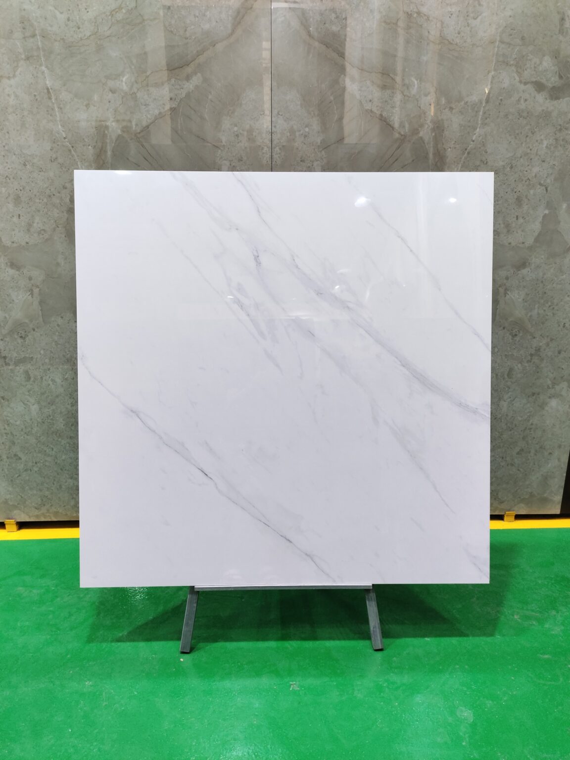 Gạch lát nền khổ lớn 120x120 Marble Statuario - ảnh thực tế