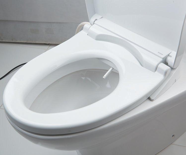 Làm gì khi nhận thấy nắp rửa Washlet có vấn đề trong hoạt động?	